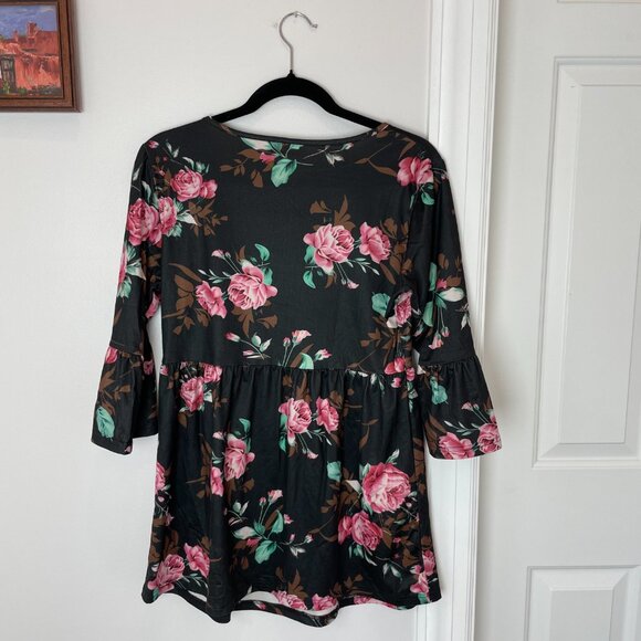 MATERNITY Black Floral Peplum Top - 3/4 sleeves - Picture 3 of 10